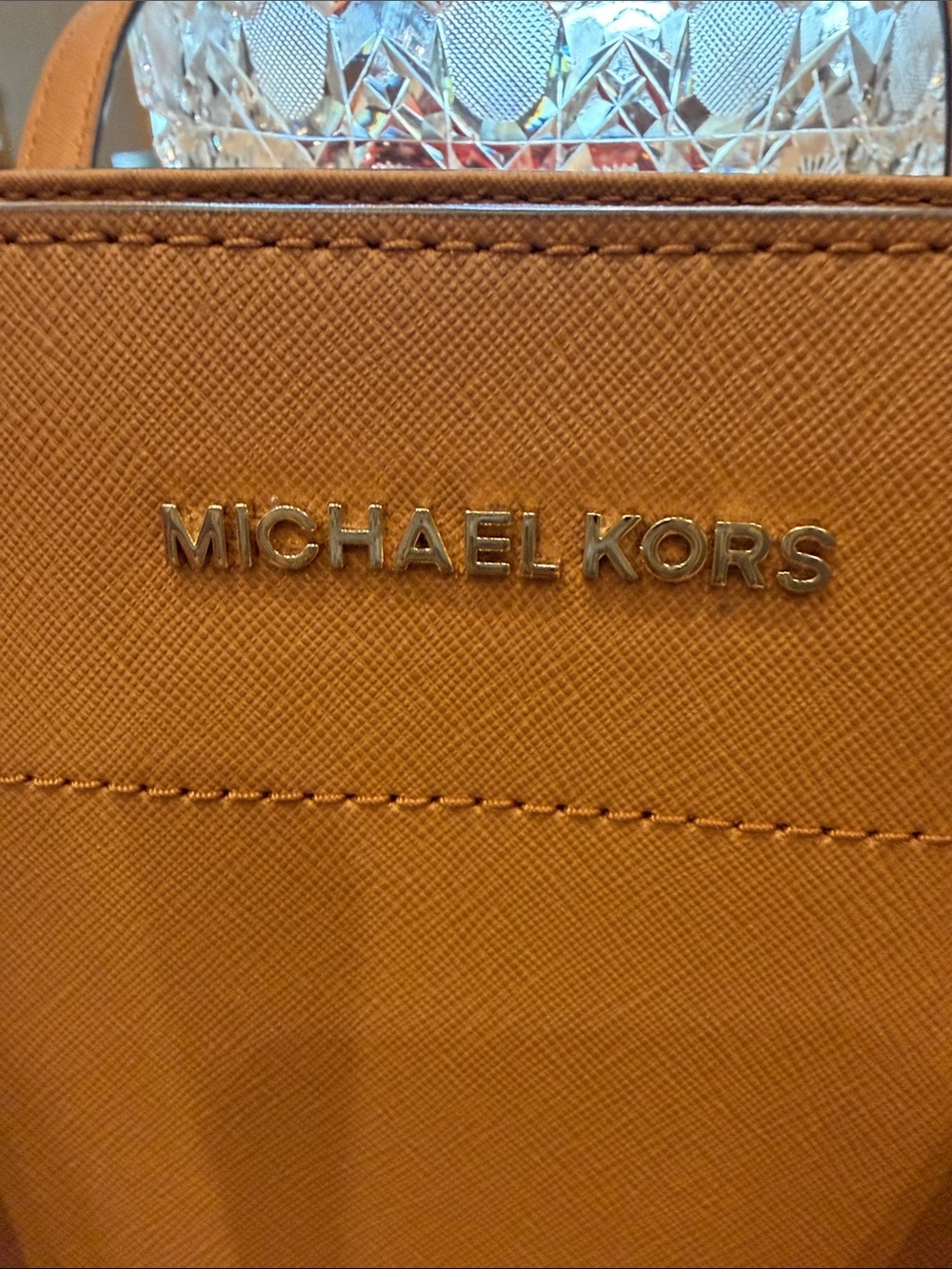 Michael Kors Tan Saffiano Leather Structured Tote with MK Charm - Picture 2 of 15